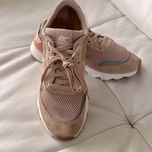 Tan Sorel kinetic light lace tennis shoes. Still in stock selling new for $120.